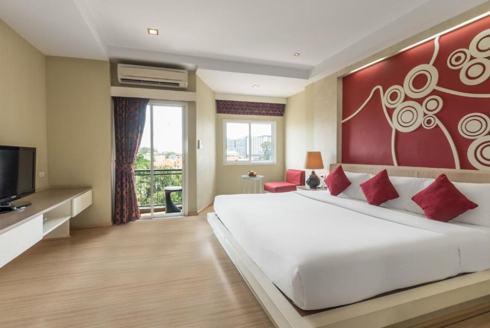 Deluxe, Lantana Hotel & Resort 4*