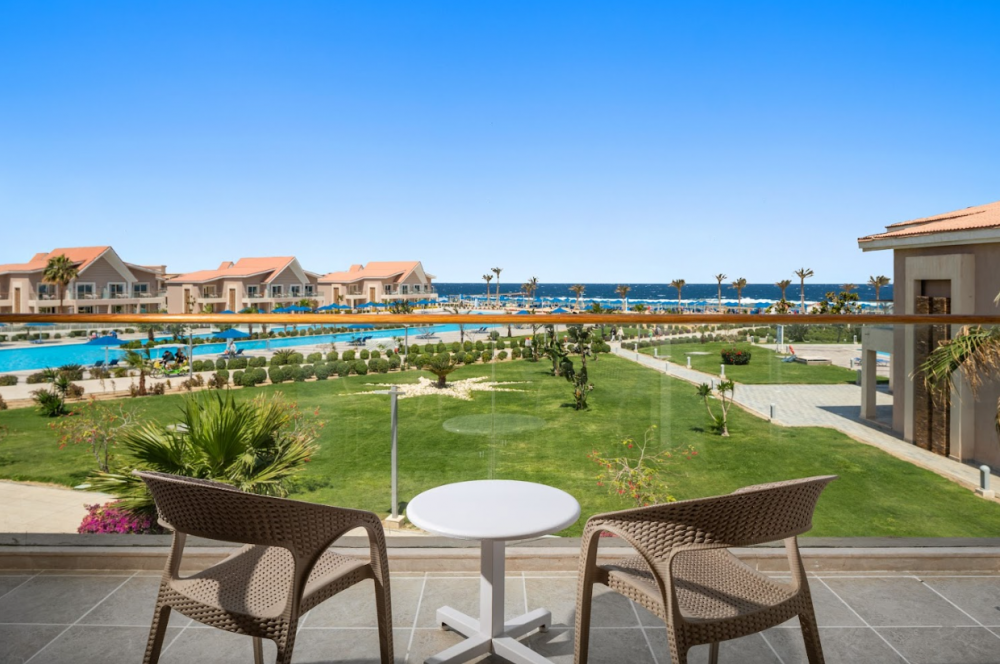 Family PV/SV/Beach Front, Albatros Sea World Marsa Alam 5*