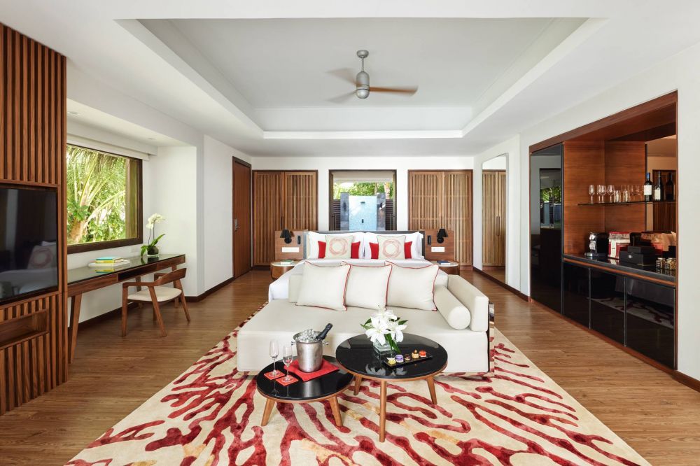 Deluxe Beach Villa, Niyama Private Island Maldives 5*