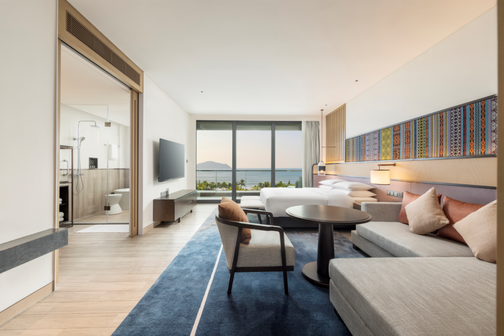 King / Twin Bed Ocean View Club Access, Hyatt Regency Sanya TianLiBay 5*