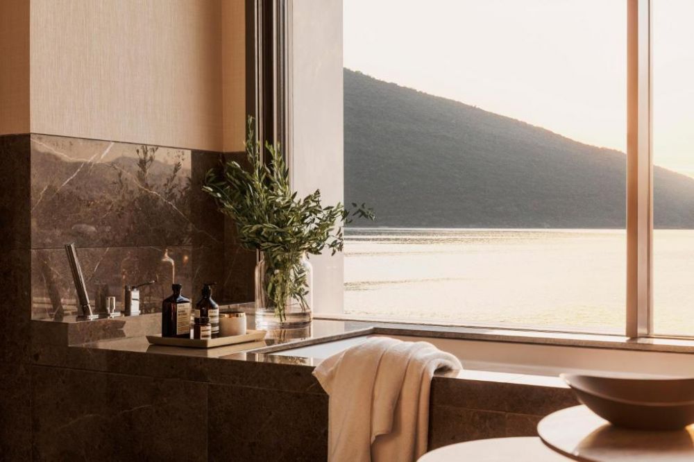 Panoramic Bayview Room, One & Only Portonovi 5*