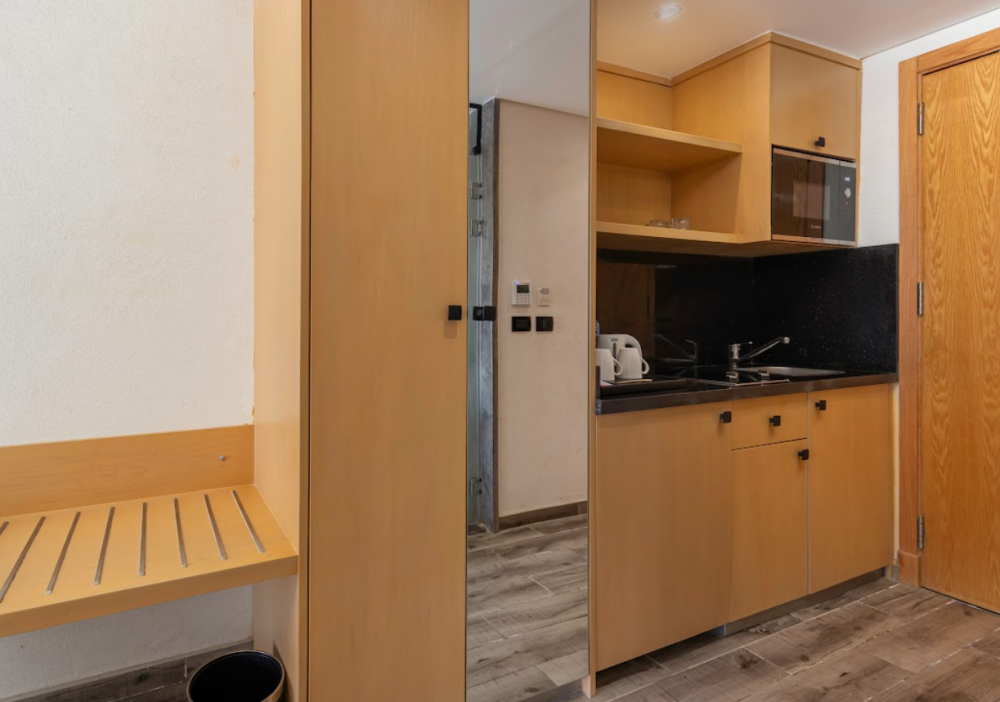 Creek Studio, Creek Hotel 4*