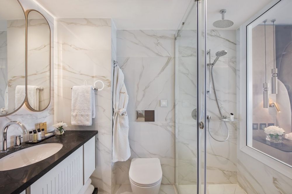 Elegance Room, Adams Beach Hotel 5*