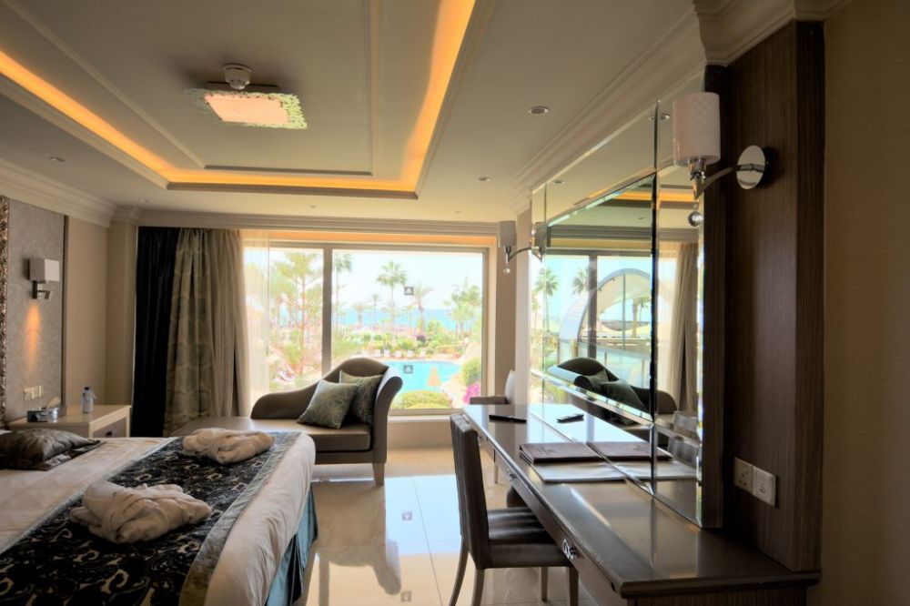 Queen Suite, Adams Beach Hotel 5*