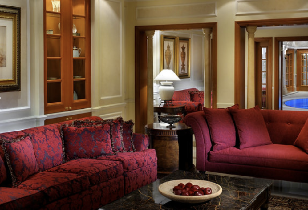 Royal Suite, The Bristol Hotel By Royal Orchid Hotel Management 4*