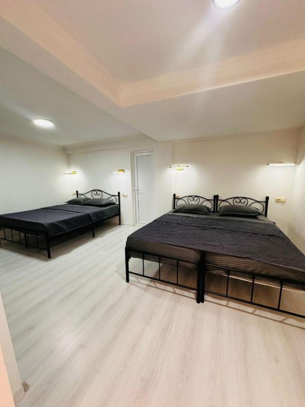 Standard Triple Room, Villa Gardens 