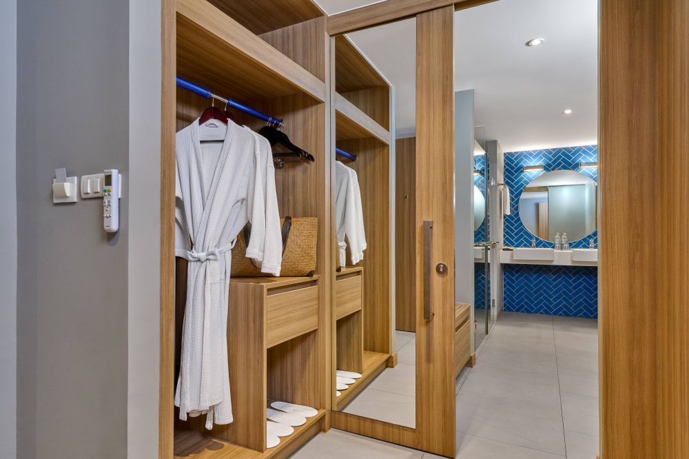 Suite Two Bedrooms, Mercure Phuket Patong Journeyhub (ex. Journeyhub Phuket Patong) 4*