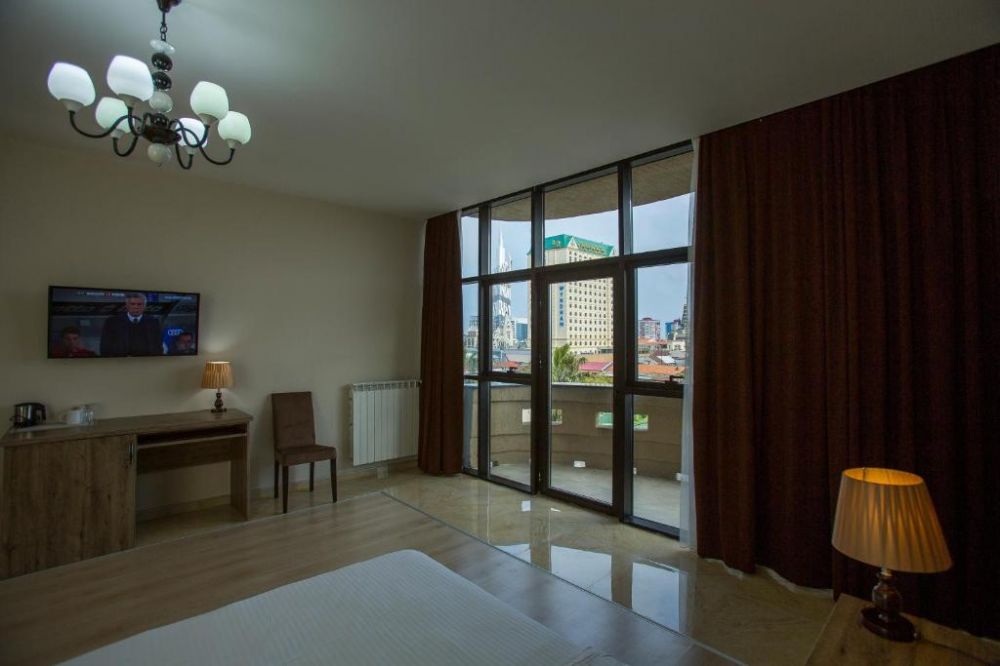 Luxe, Ire Palace 4*