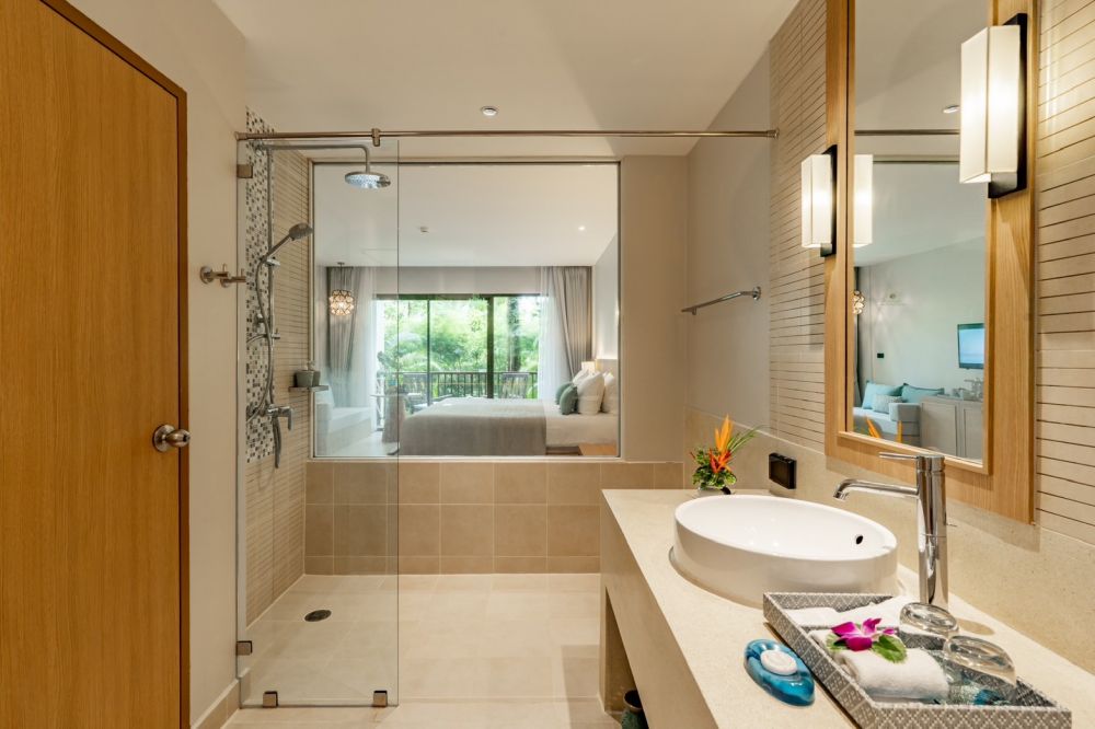 Deluxe, Apsara Beachfront Resort & Villas 4+