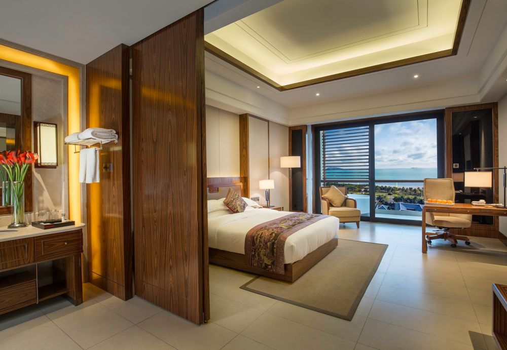 Deluxe GV/SV Room, Jinghai Hotel & Resort 5*