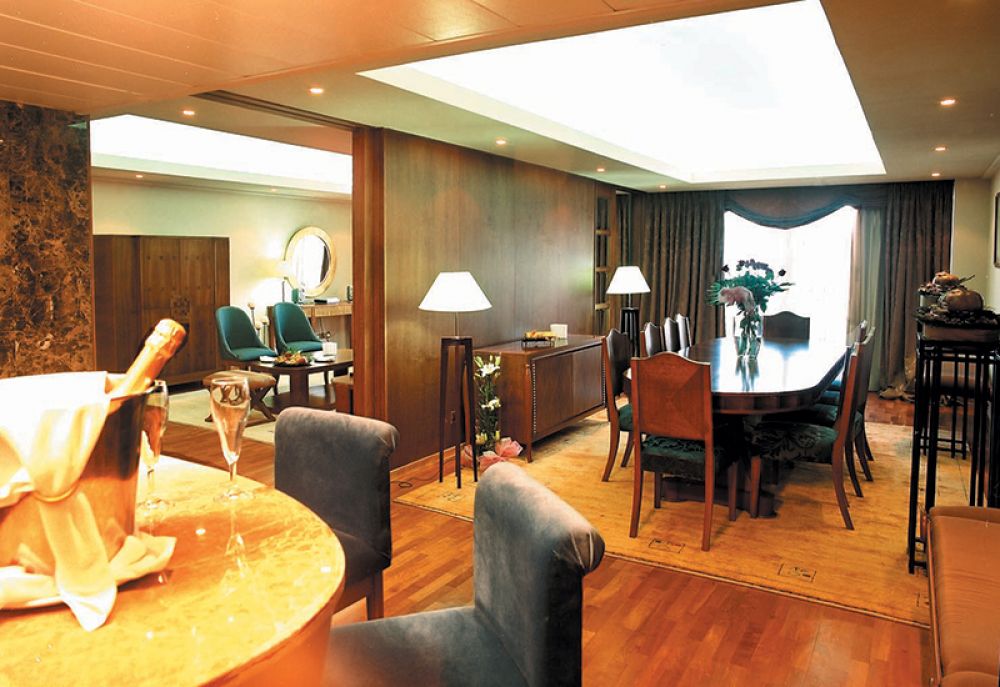 Presidential Suite, Adams Beach Hotel 5*