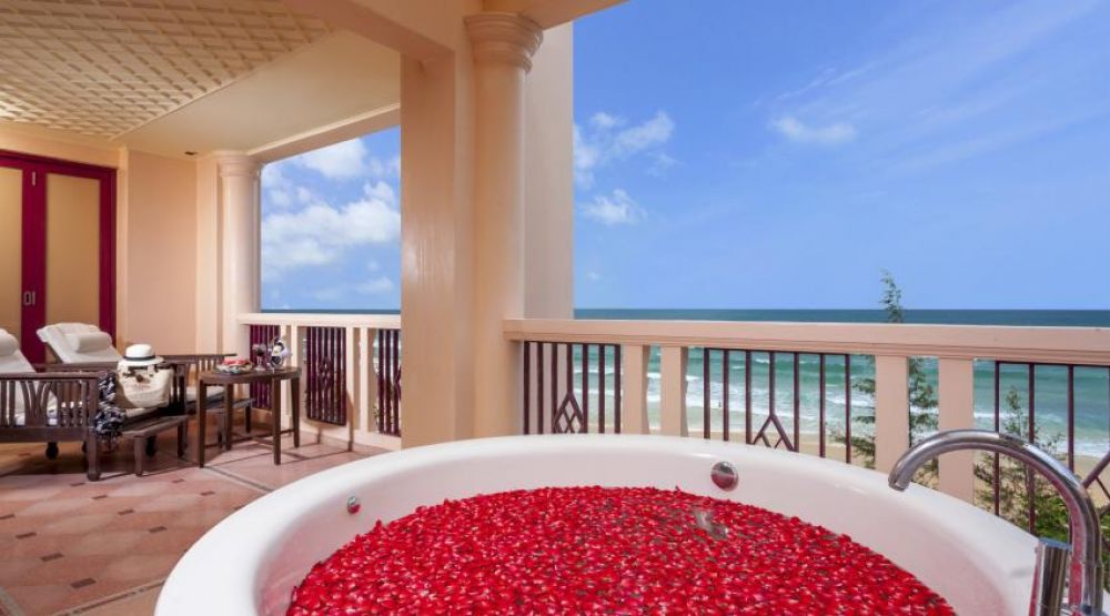 Premier Whirlpool, Centara Grand Beach Resort Phuket 5*