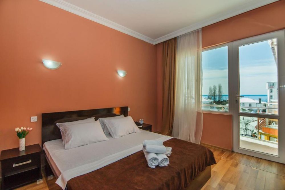 Standard DBL/TRPL, Egrisi 3*