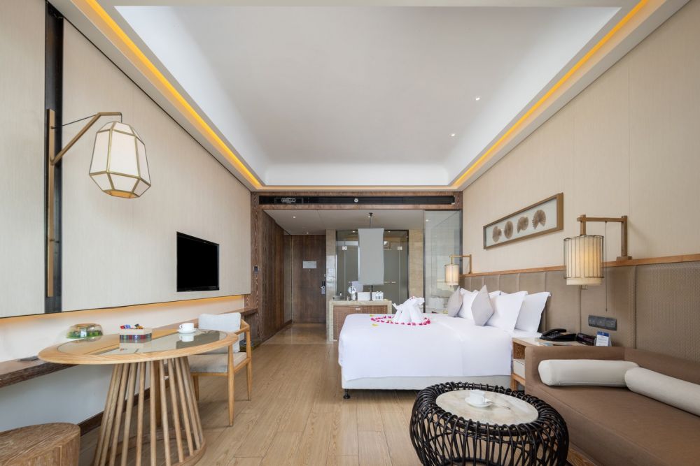 Superior Balcony Room, Sanya Harman Resort 5*