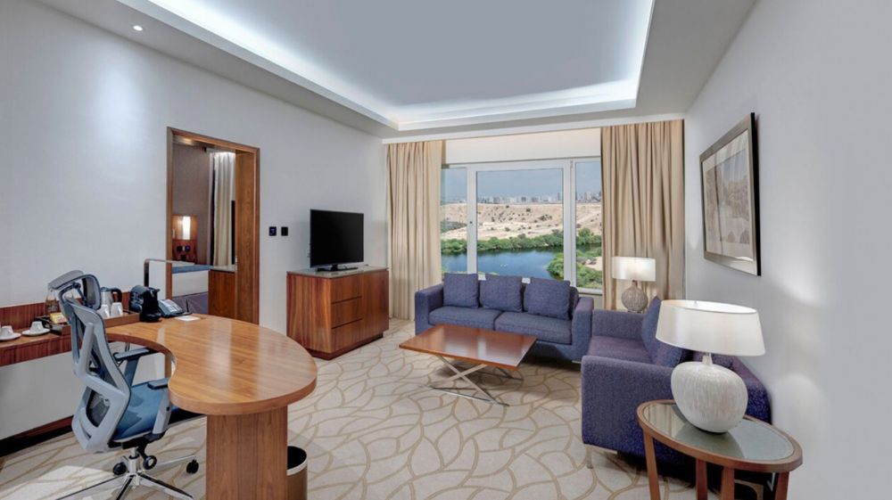 One Bedroom Suite, Crowne Plaza Muscat Ocec 5*