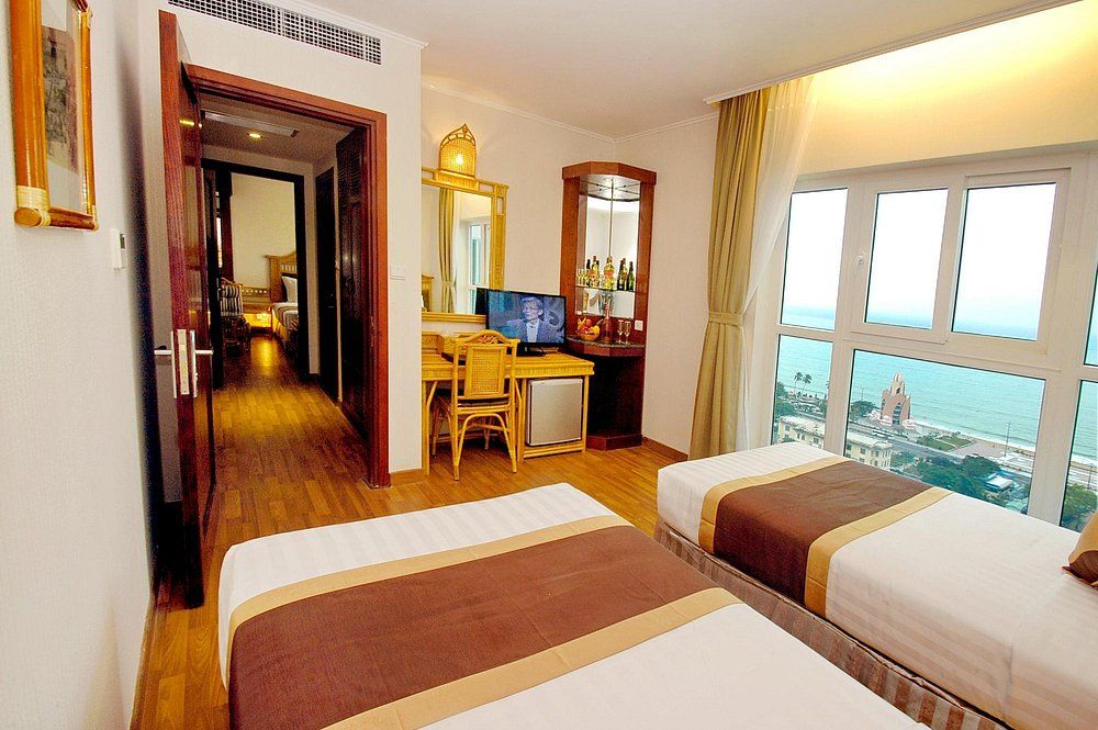 Family Executive, Green World Hotel Nha Trang 4*