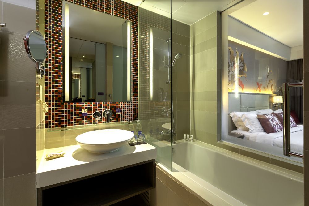 Superior Room, Grand Mercure Phuket Patong 5*
