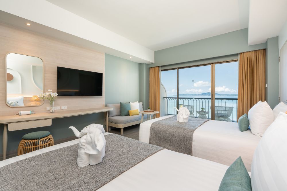 Deluxe Ocean View, Cosy Beach Hotel 3+