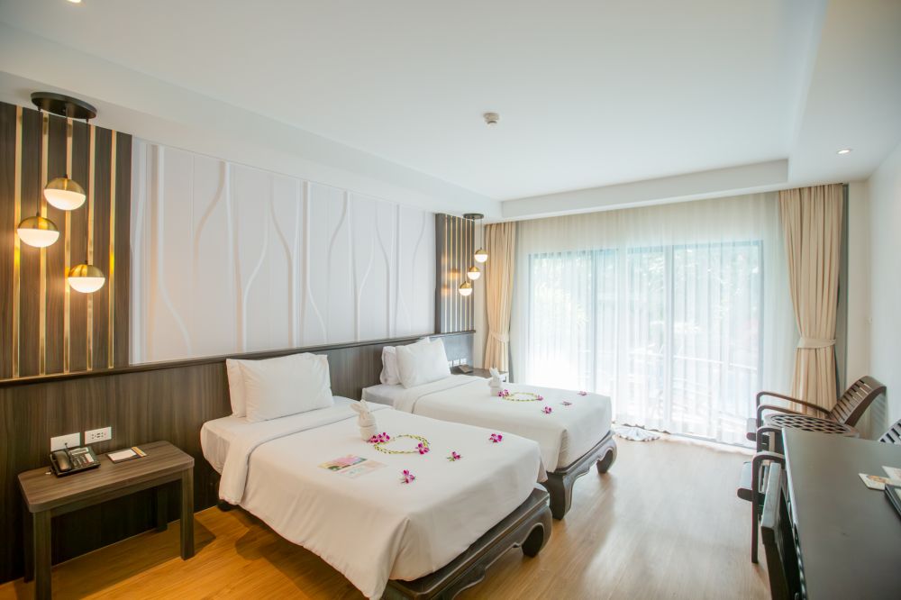 Grand Deluxe Pool Access, Nipa Resort 4*