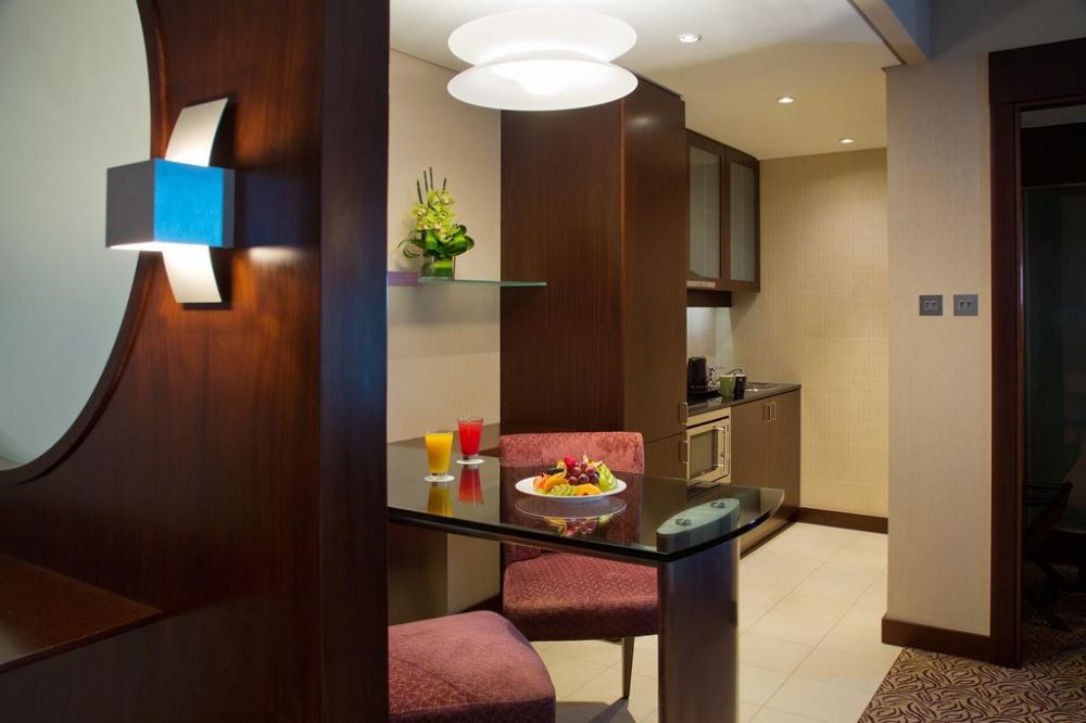 Club Room, Rose Rayhaan by Rotana 4*