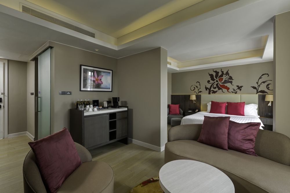 Superior Suite, Grand Mercure Phuket Patong 5*