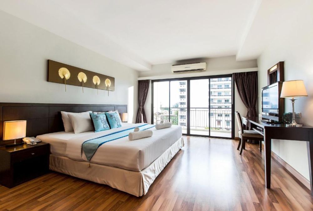 Grand Deluxe (East Wing), Fifth Jomtien 4*