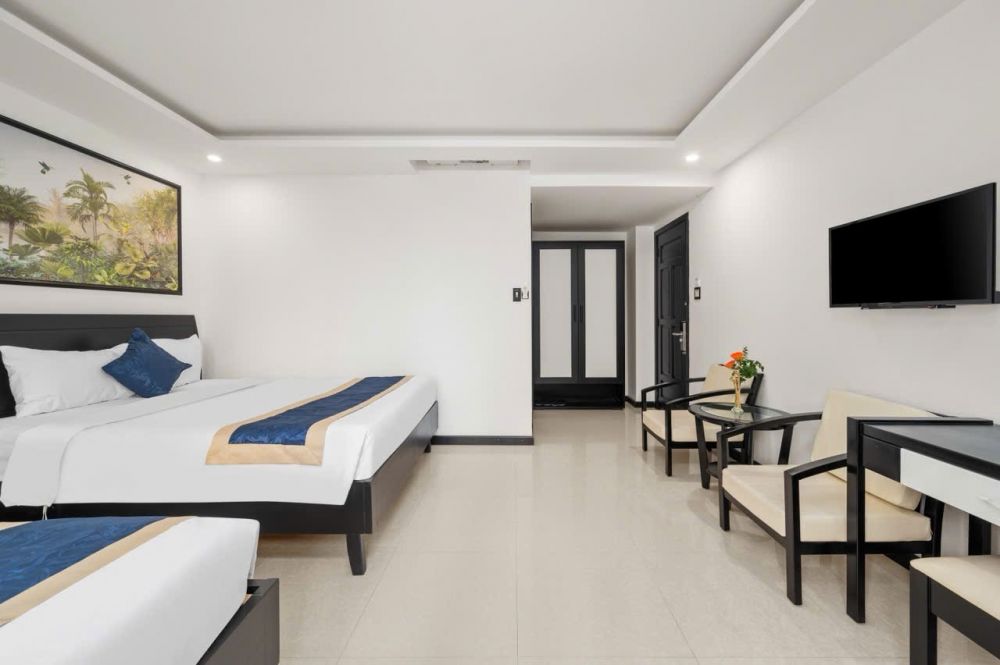 Triple Room Front View, Kamala Hotel & Apartment Da Nang 4*