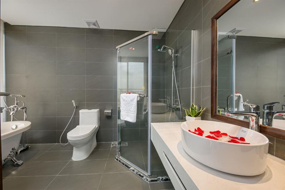 Suite Sea View, Cosmos Hotel Danang 3*