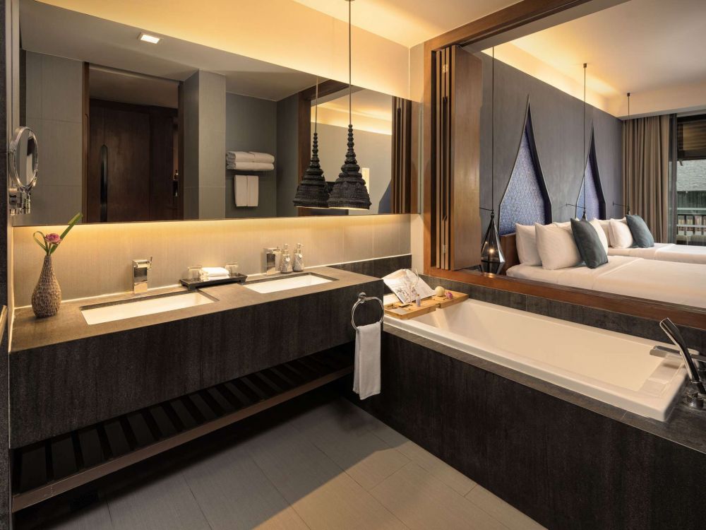 Deluxe Family Room (King + Queen Bed), Avista Hideaway Phuket Patong Mgallery By Sofitel 5*