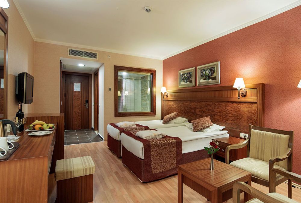 Standard Room LV, Alba Royal Hotel 5*