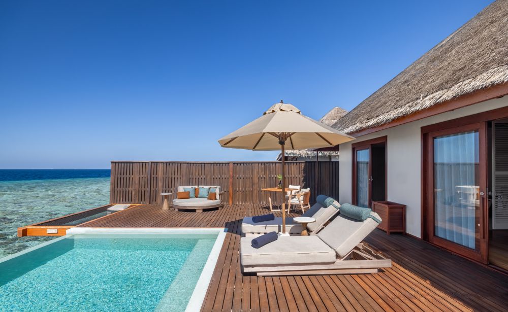 Overwater Pool Villa, Dusit Thani Maldives 5*