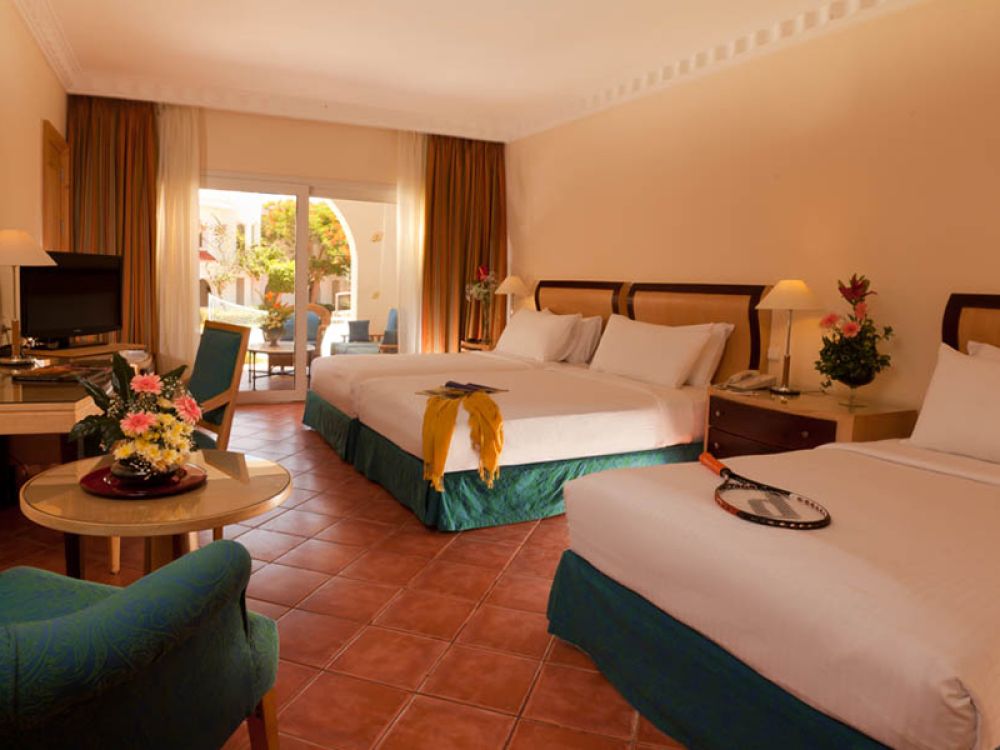 Family Room (Triple room), Savoy Hotel 5*