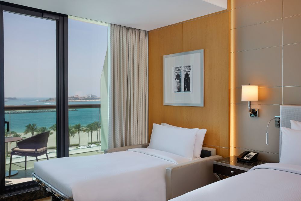 Twin/King Executive Room with Sea View, Hilton Dubai Palm Jumeirah 5*