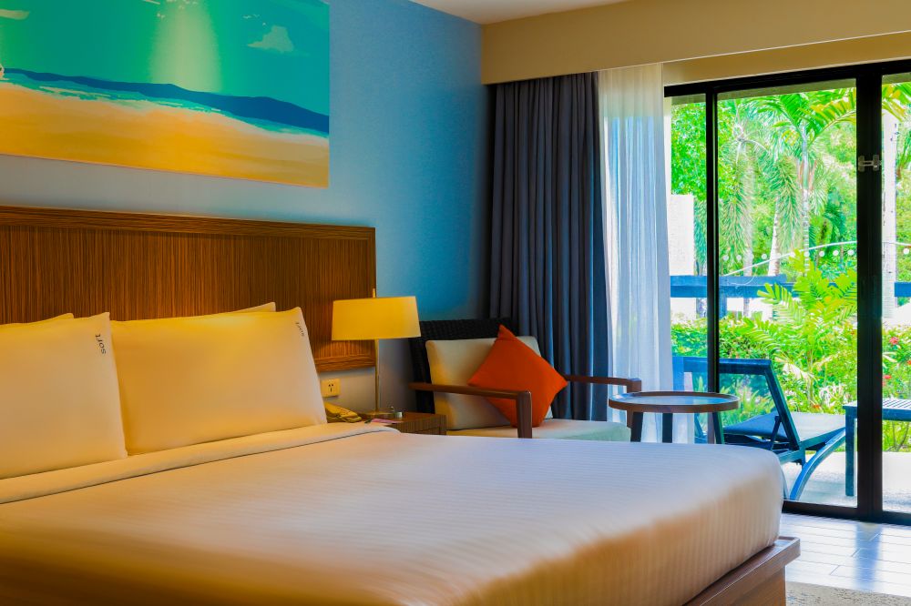 1 King 1 Bunk Family Suite, Holiday Inn Resort Phuket Surin Beach (ex. Destination Resorts Phuket Surin Beach) 4*