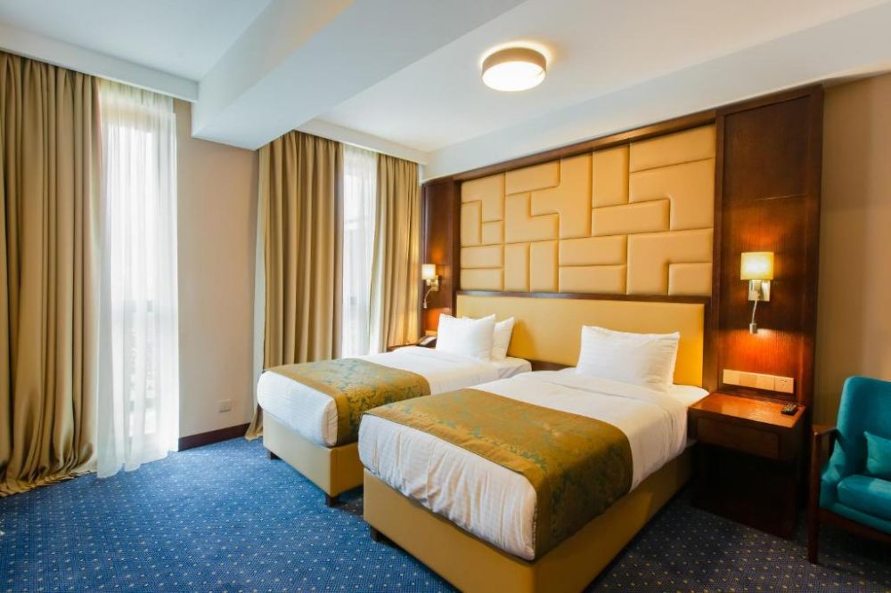 Panorama, KMM Hotel 4*