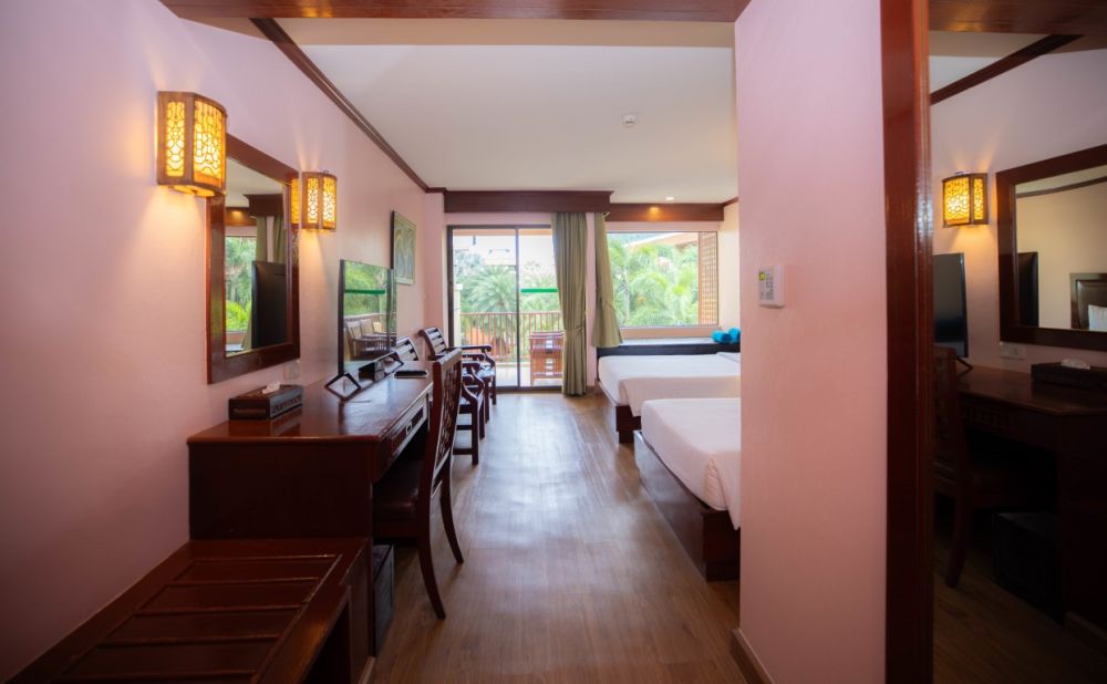 Deluxe Pool View, Baumanburi Hotel 3*