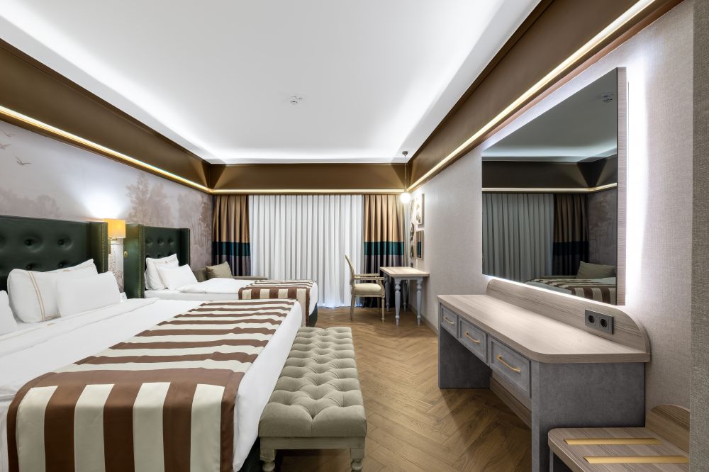 Standard Room, Utopia World Hotel 5*