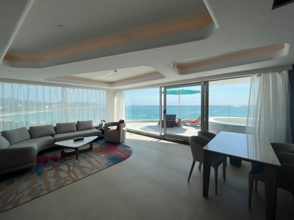 Deluxe Ocean-View Open Suite IMAX, Pearl River Garden 5*