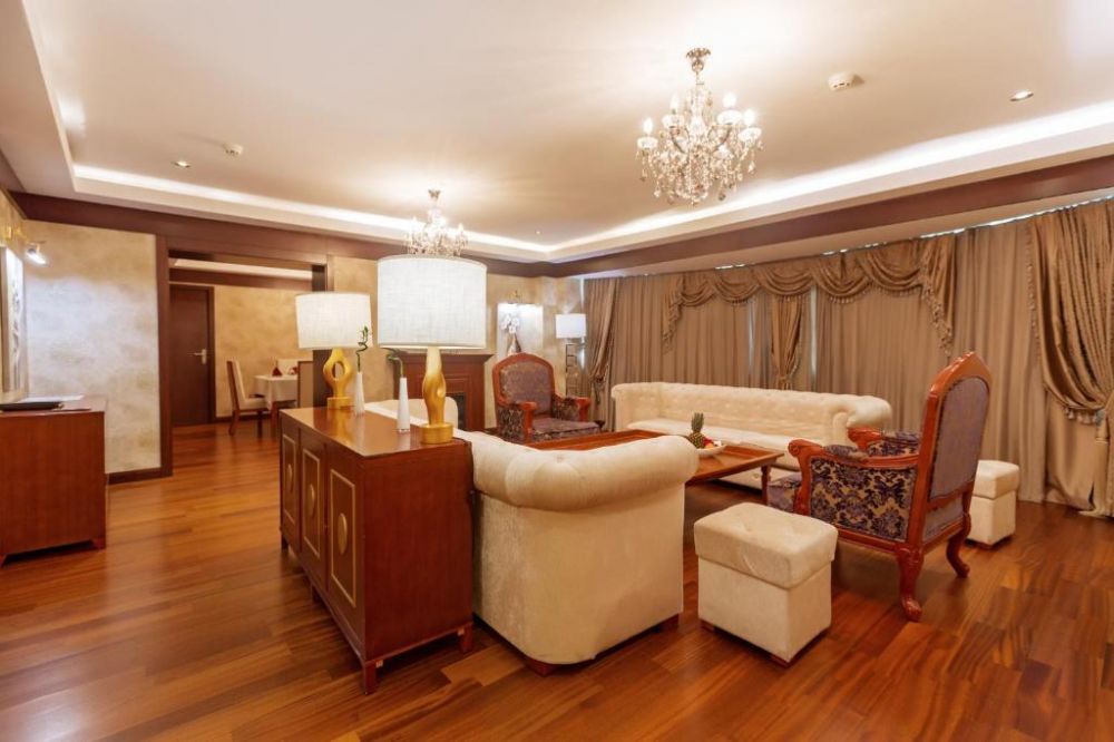 Президентский люкс, Hayat Hospitality Oskemen 5*