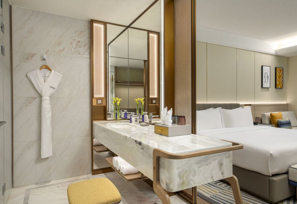 Superior Queen Room, Voco Sanya Bay 5*