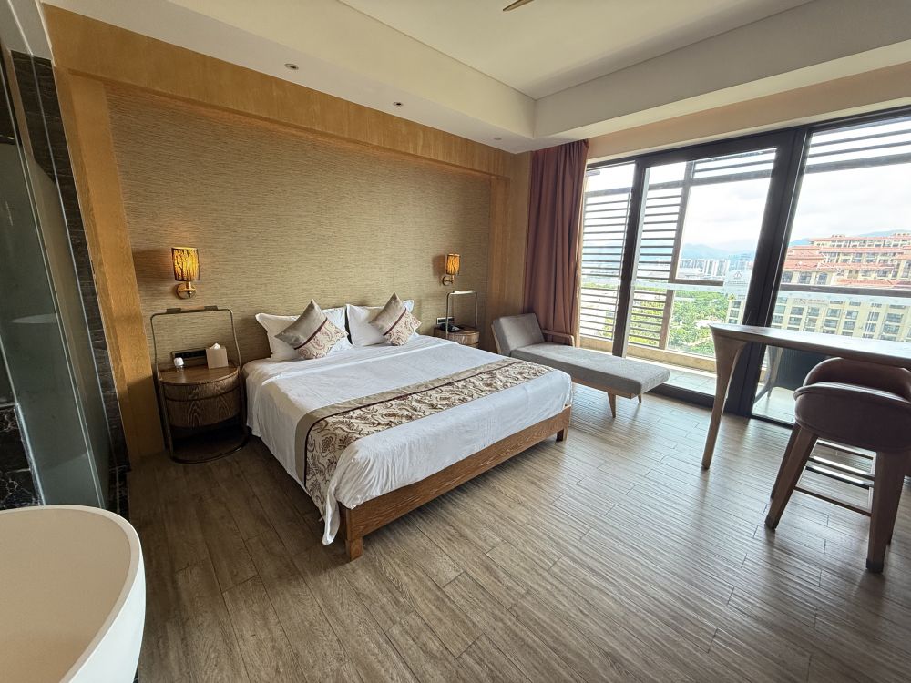 King Palm Deluxe Room, Mangrove Tree Resort World Sanya Bay 5*