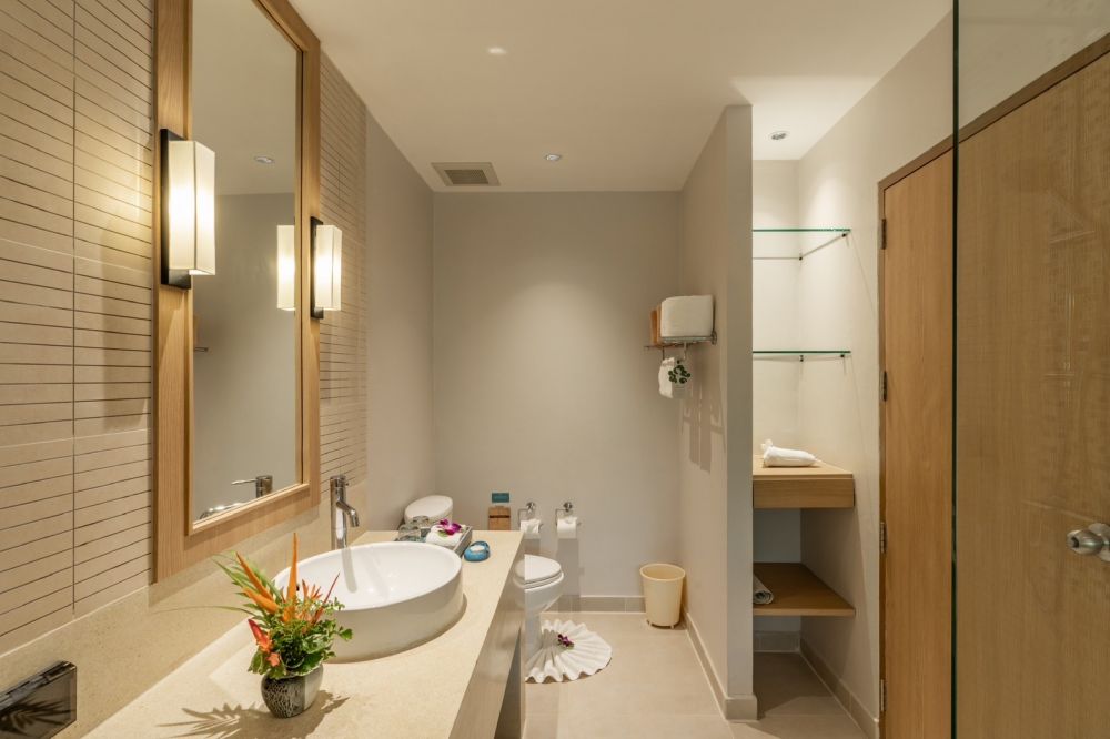 Deluxe, Apsara Beachfront Resort & Villas 4+