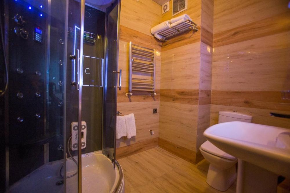 Luxe, Ire Palace 4*