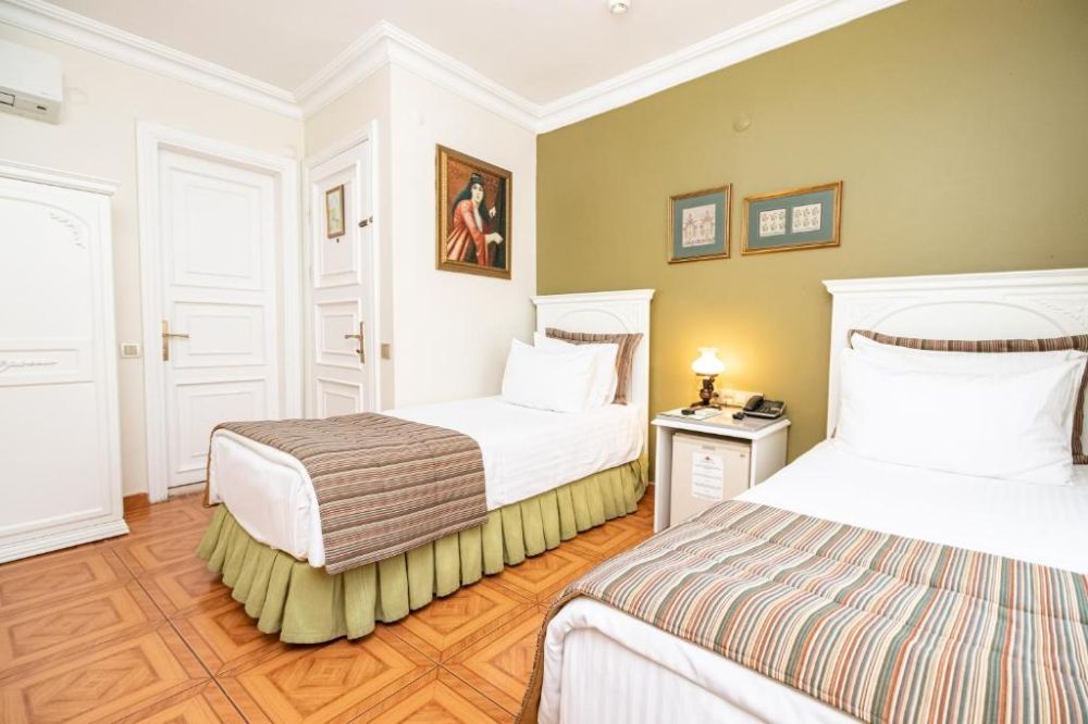 Standard, 1207 Hotel (Ex. Alzer Hotel) 4*