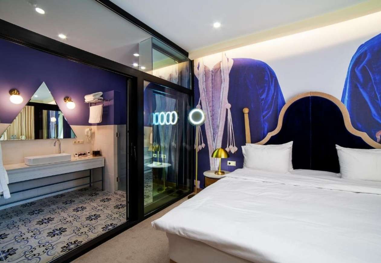 Superior Room/ Superior with Terrace (Balcony), Folk 4*