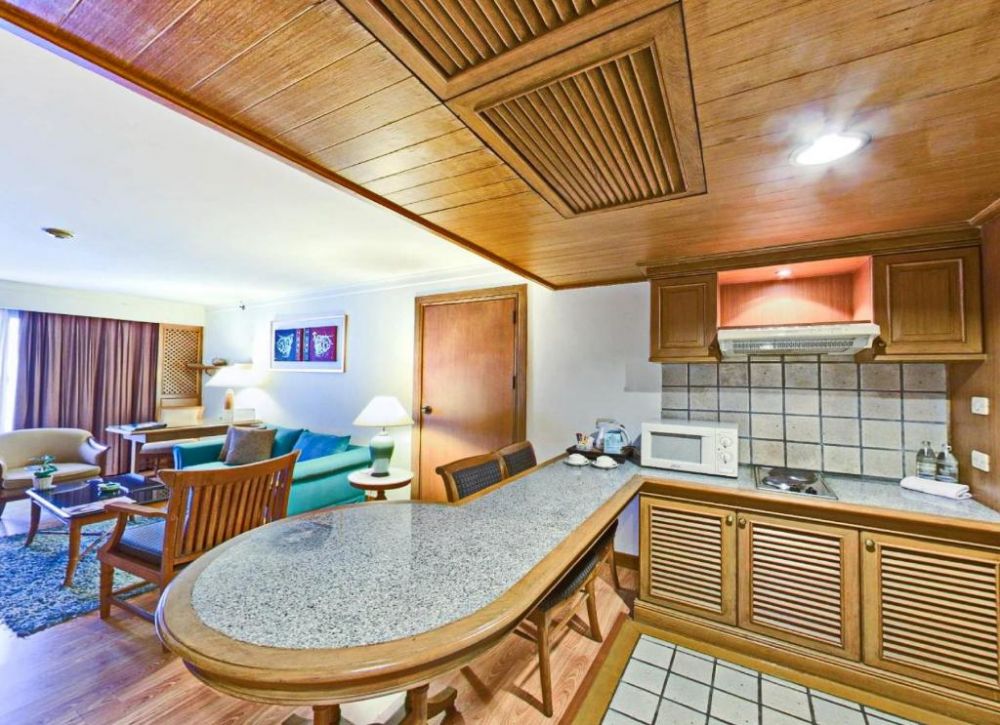1 Bedroom Suite, Silom Serene A Boutique Hotel 4*