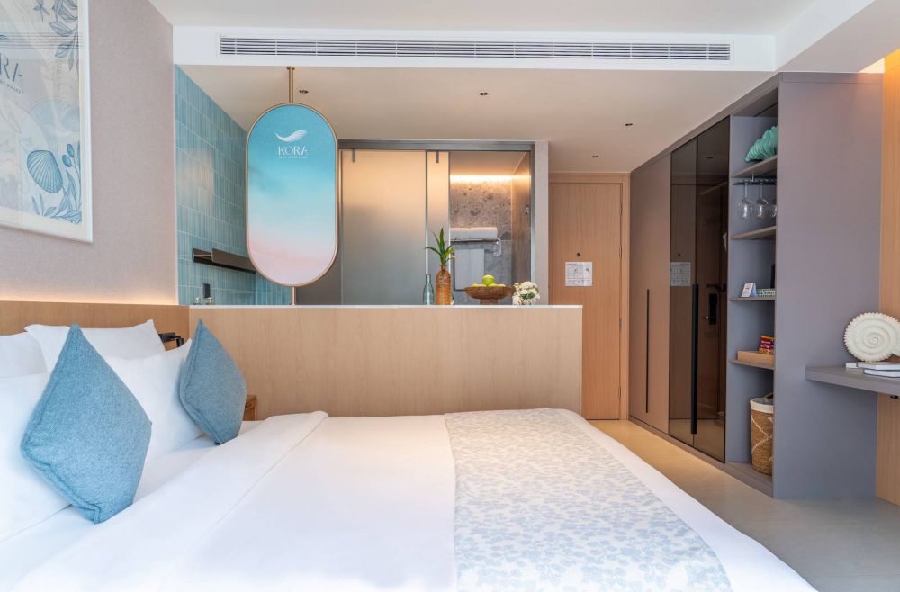 Premier Pool View, Kora Beach Resort Phuket 5*