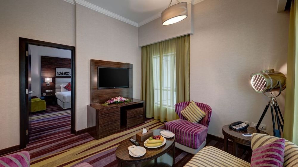 Executive Suite, Marriott Hotel Production City, Dubai ( ex. Vintage Grand Hotel) 5*