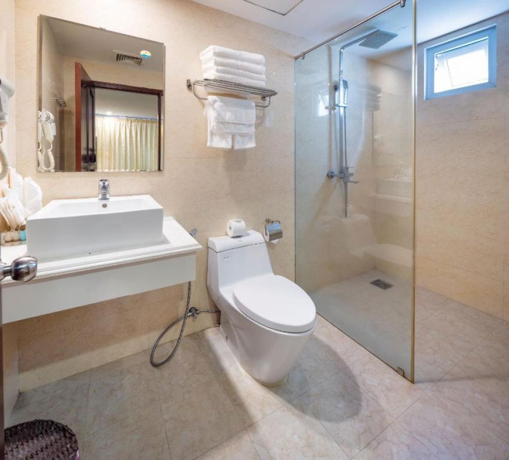 Family Partial Sea View, Paris Nha Trang 3*