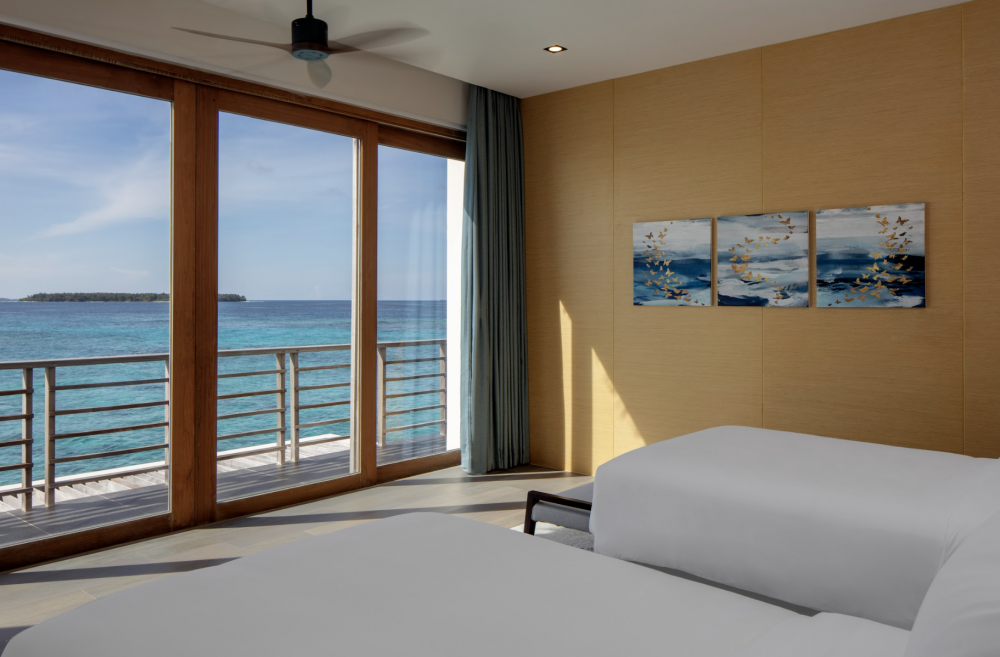 3 Bedroom Overwater Royal Residence, Radisson Blu Maldives 5*